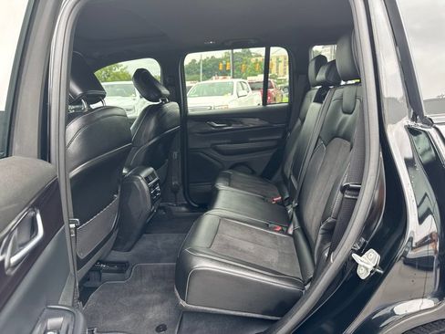 Used 2023 Jeep Grand Cherokee Altitude RWD image 22
