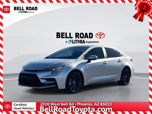 Certified 2025 Toyota Corolla SE image 1