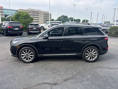 Certified 2022 Lincoln Corsair AWD w/ Premium Package image 4
