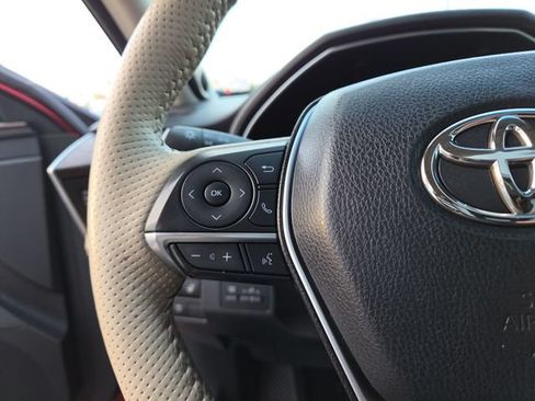 Used 2019 Toyota Avalon Limited FWD image 21