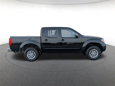 Used 2015 Nissan Frontier SV w/ SV Value Truck Package image 4