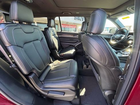 New 2026 Jeep Grand Cherokee L Limited AWD/4WD image 13