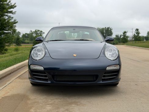Used 2011 Porsche 911 Carrera 4S AWD/4WD image 2