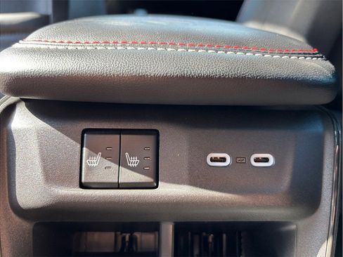 Used 2024 Dodge Charger Daytona Scat Pack w/ Plus Group AWD/4WD image 44