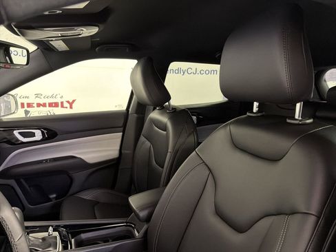 New 2026 Jeep Compass Limited AWD/4WD image 11