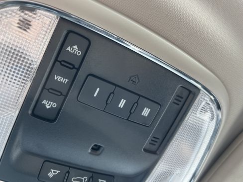 Used 2018 Dodge Durango GT w/ Premium Group AWD/4WD image 40