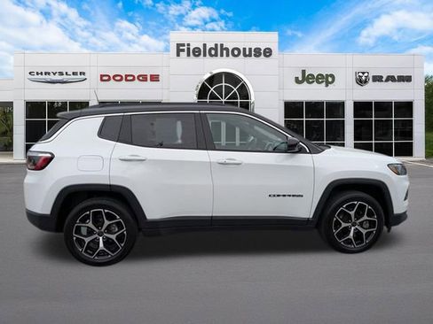 Used 2025 Jeep Compass Limited AWD/4WD image 10
