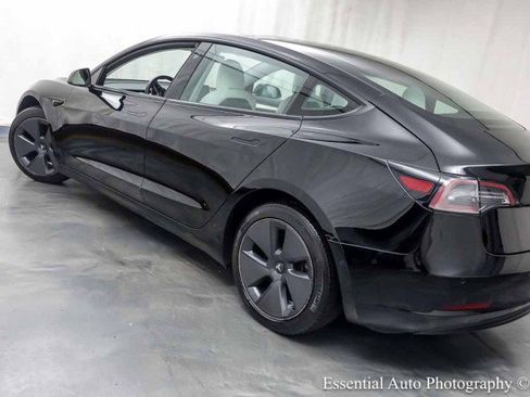Used 2022 Tesla Model 3 RWD image 9