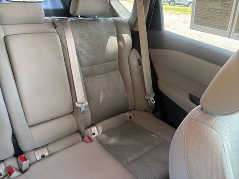 Used 2025 Nissan Rogue SV AWD/4WD image 39