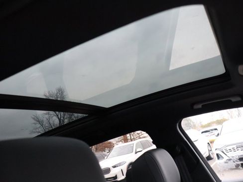 Used 2025 Audi SQ5 Premium Plus w/ Premium Plus Package image 15