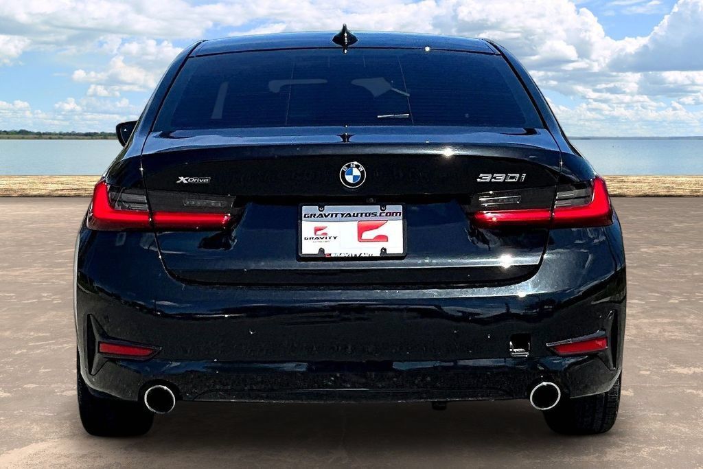 Used 2021 BMW 330i xDrive Sedan w/ Convenience Package AWD/4WD image 5