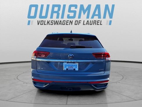 Used 2021 Volkswagen Atlas Cross Sport SE image 3