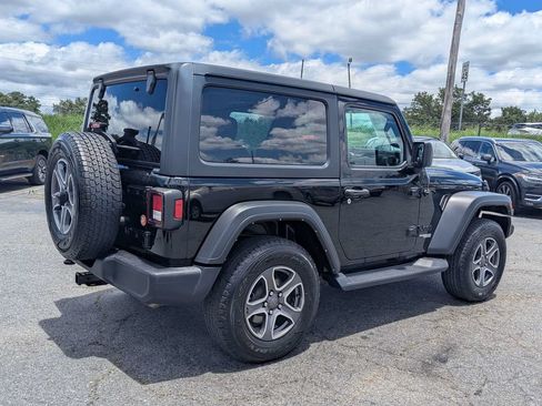 Used 2021 Jeep Wrangler Sport AWD/4WD image 5