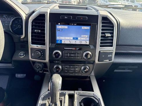Used 2017 Ford F150 Lariat w/ Equipment Group 502A Luxury image 8