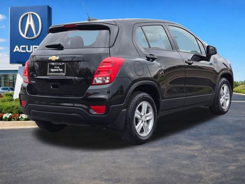 Used 2020 Chevrolet Trax LS w/ LPO, Cargo Package FWD image 14