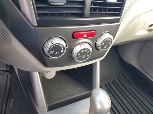 Used 2013 Subaru Forester 2.5X Limited image 22