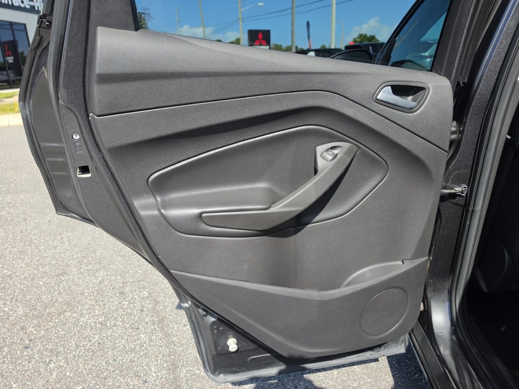 Used 2018 Ford Escape SEL FWD image 14