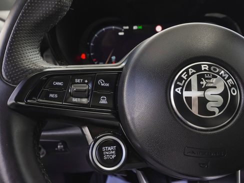 Used 2024 Alfa Romeo Tonale Ti AWD/4WD image 19