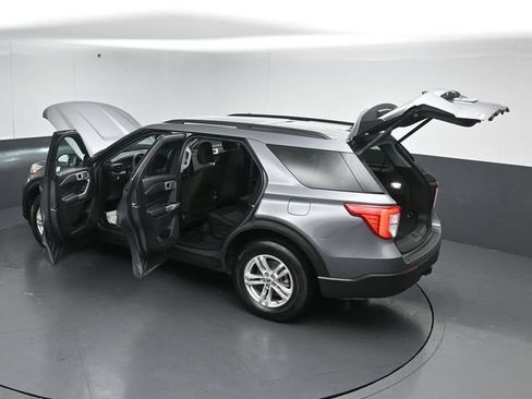 Certified 2022 Ford Explorer XLT w/ Class IV Trailer Tow Package AWD/4WD image 57