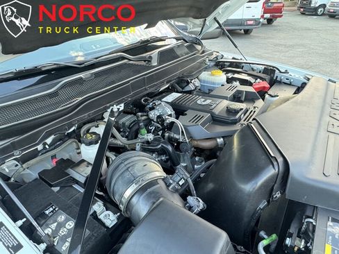 Used 2024 RAM 2500 Big Horn image 31