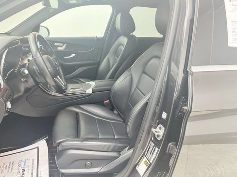 Used 2022 Mercedes-Benz GLC 300 4MATIC image 15