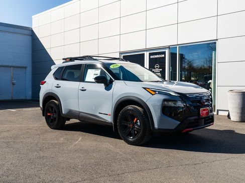 New 2026 Nissan Rogue SV w/ Rock Creek Premium Package AWD/4WD image 28