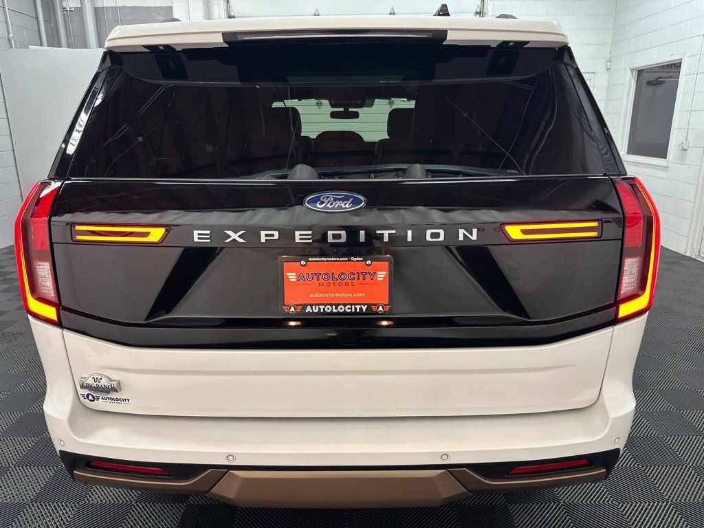 Used 2025 Ford Expedition King Ranch AWD/4WD image 8
