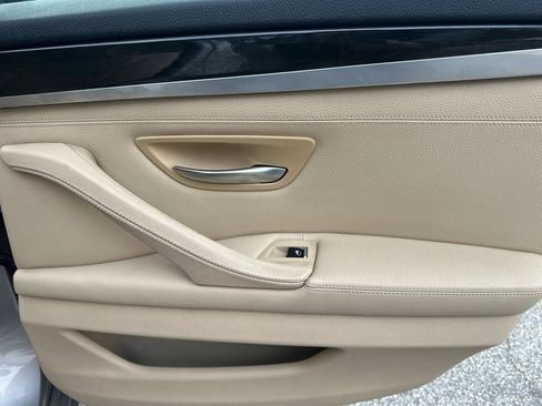 Used 2011 BMW 528i Sedan image 14