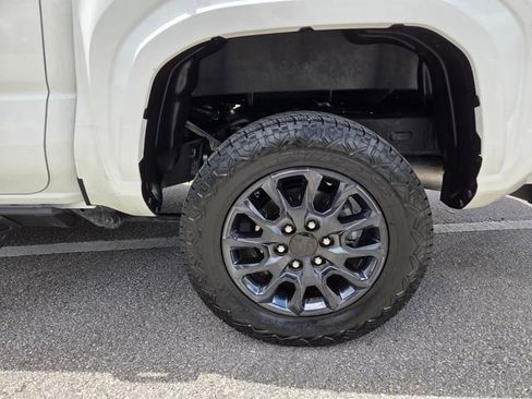 Used 2024 Toyota Tacoma SR5 RWD image 17