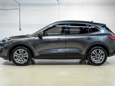 Used 2020 Ford Escape SEL image 11