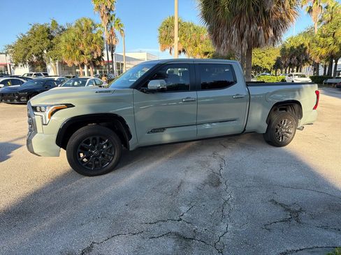 Used 2025 Toyota Tundra Platinum AWD/4WD image 2