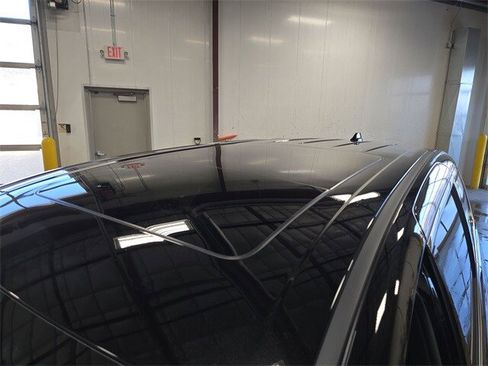 New 2026 Chrysler Pacifica Limited image 12