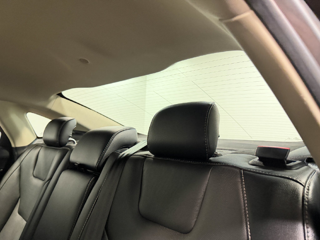 Used 2020 Ford Fusion Energi Titanium FWD image 9