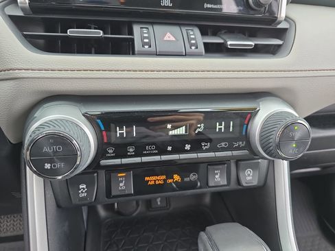 Certified 2021 Toyota RAV4 XLE Premium image 24