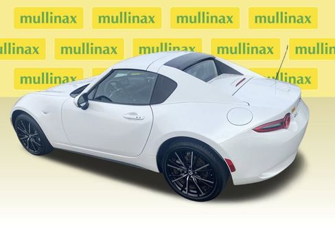 Used 2024 MAZDA MX-5 Miata RF Grand Touring w/ Weather Package image 9