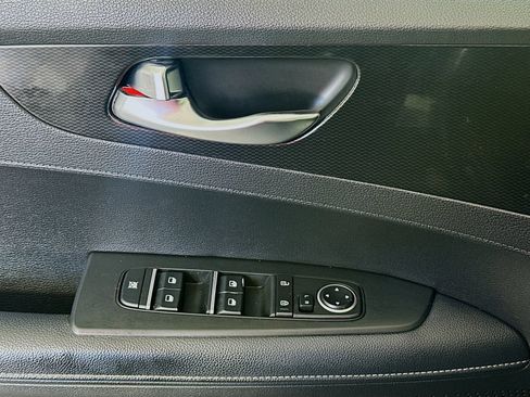 Used 2022 Kia Forte GT-Line w/ GT-Line Technology Package FWD image 18