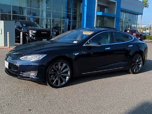 Used 2013 Tesla Model S Performance image 4