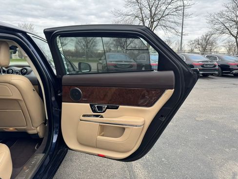 Used 2019 Jaguar XJ L Portfolio AWD/4WD image 22