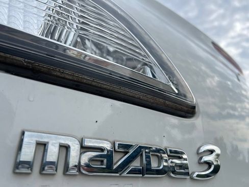Used 2012 MAZDA MAZDA3 i Touring FWD image 33