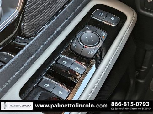Certified 2025 Lincoln Aviator Reserve w/ Illumination Package AWD/4WD image 26