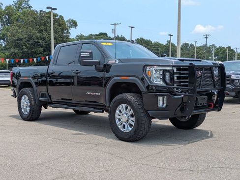 Used 2022 GMC Sierra 2500 AT4 AWD/4WD image 2