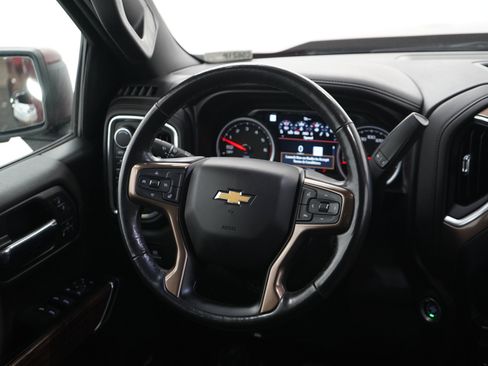 Used 2019 Chevrolet Silverado 1500 High Country w/ Z71 Off-Road Package AWD/4WD image 15