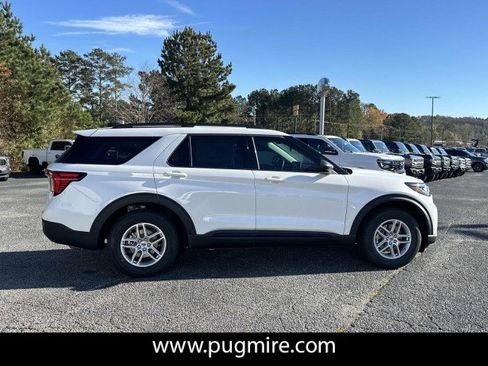 New 2026 Ford Explorer Active RWD image 8