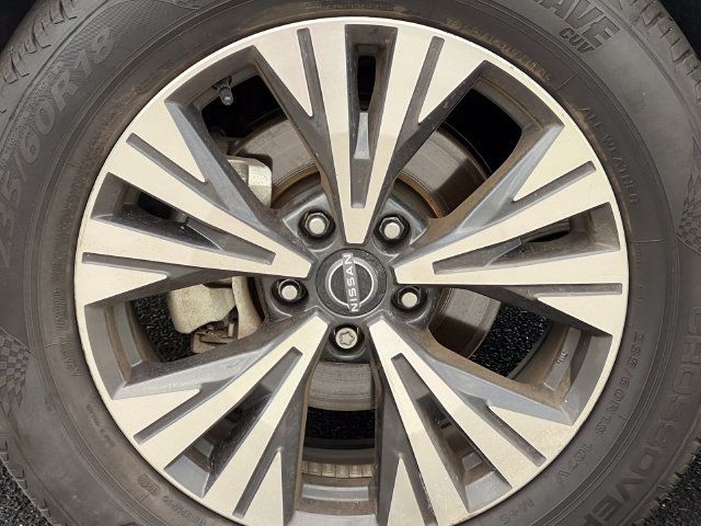 Used 2023 Nissan Rogue SV AWD/4WD image 7
