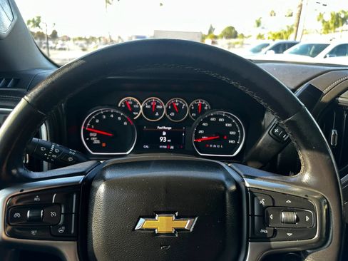 Used 2021 Chevrolet Silverado 1500 LT AWD/4WD image 23