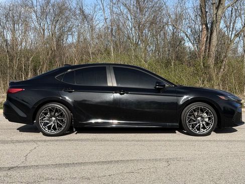 Used 2025 Toyota Camry XSE image 33