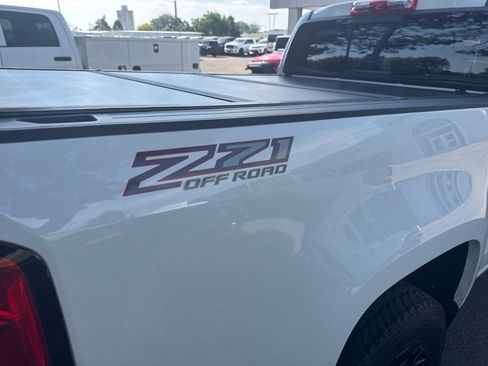 Used 2022 Chevrolet Colorado Z71 w/ Safety Package AWD/4WD image 10
