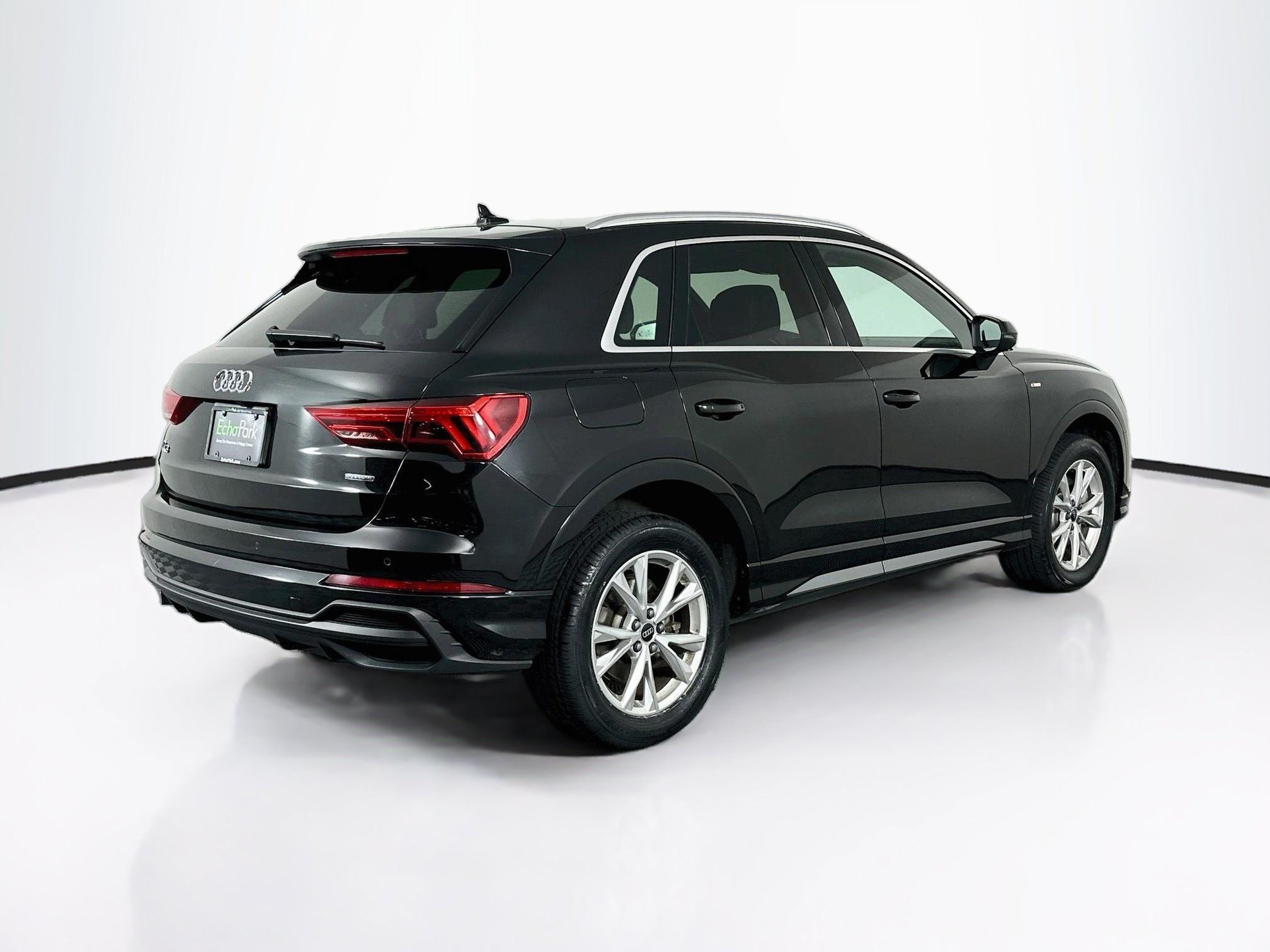 Used 2025 Audi Q3 2.0T Premium AWD/4WD image 9