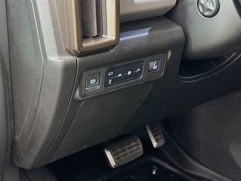 Used 2025 GMC Hummer EV 2X w/ LPO, Sport Package AWD/4WD image 11