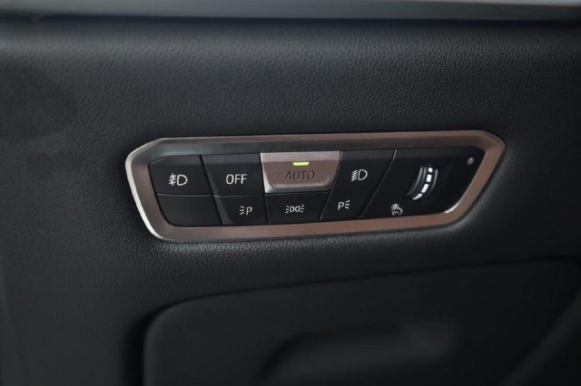 Used 2021 BMW X7 xDrive40i AWD/4WD image 9